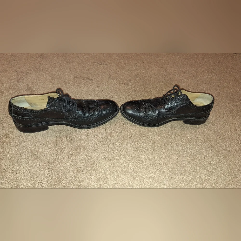 COLE HAAN / SIZE 11 1/2 M.  / BLACK MEN'S BROADWAY WINGTIP OXFORDS